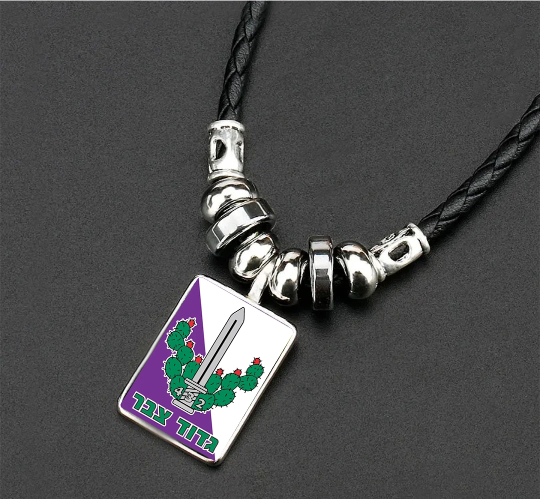 givati_tzabar_necklaces_8305